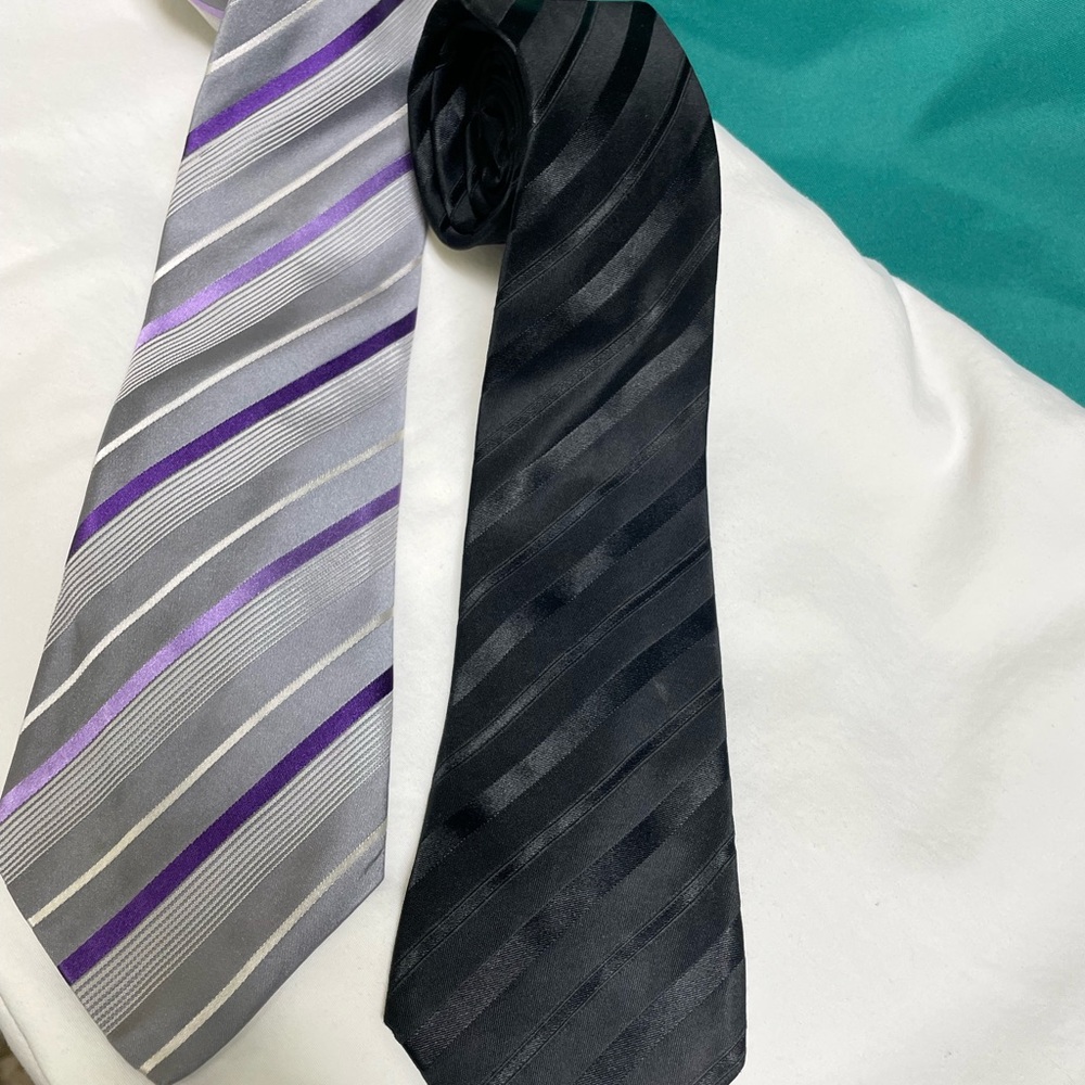 Sean John Black and Gray Striped Ties